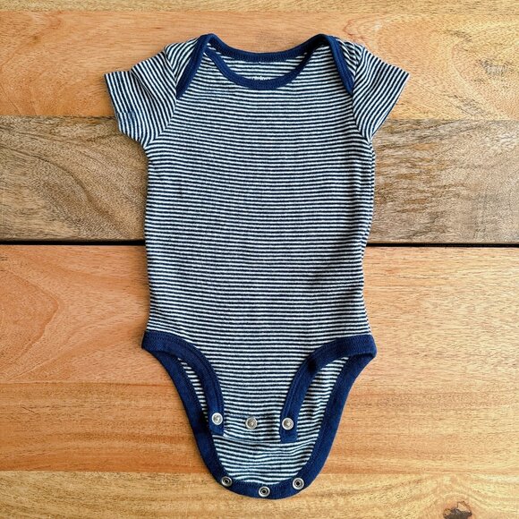 🧸 SALE! (5/$15, 8/$22, 12/$30) Carter’s baby bodysuit 0-3m blue stripe onesie - Picture 1 of 4